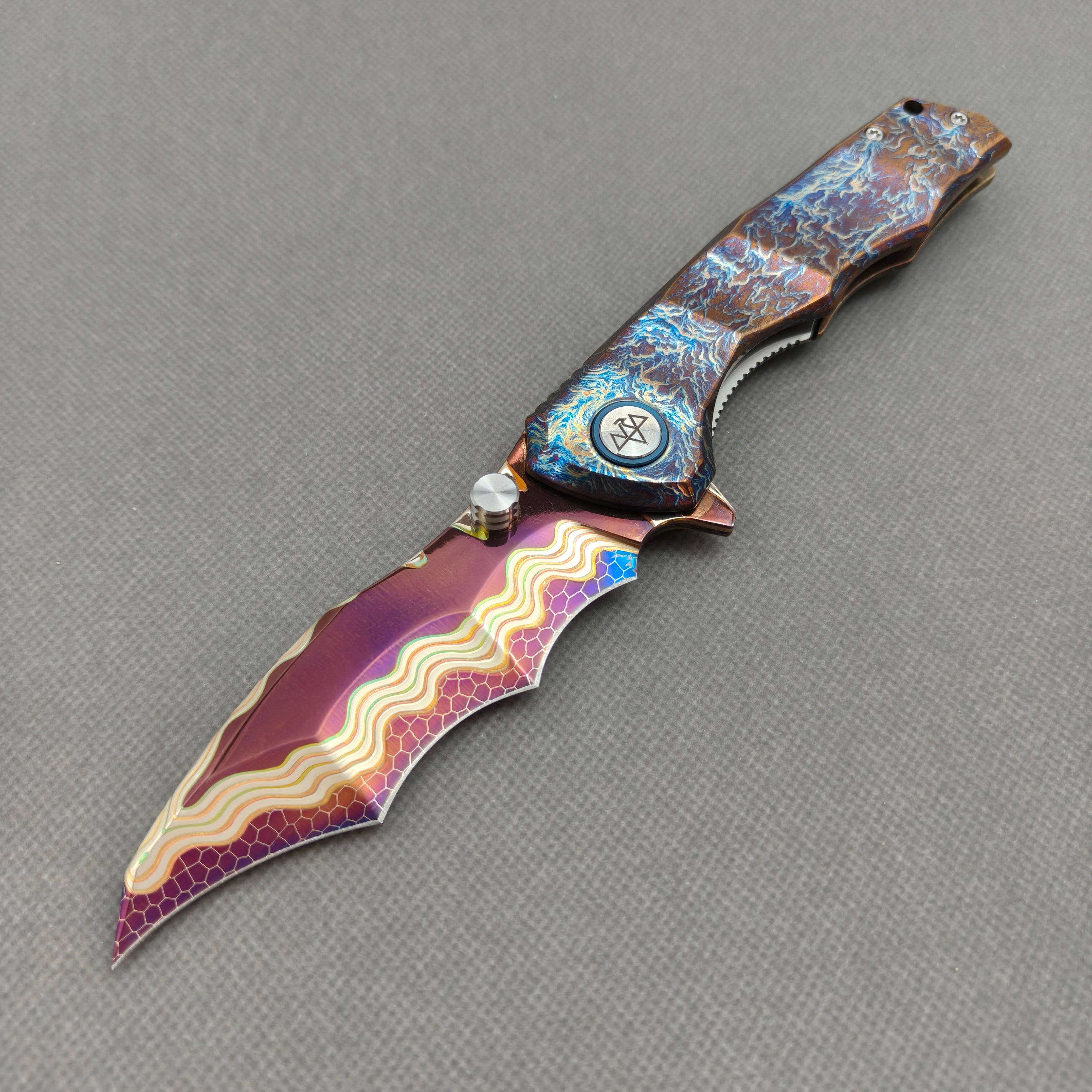 VORIXN KB057 Drakescale Knife: Unique Hand-Flamed Titanium