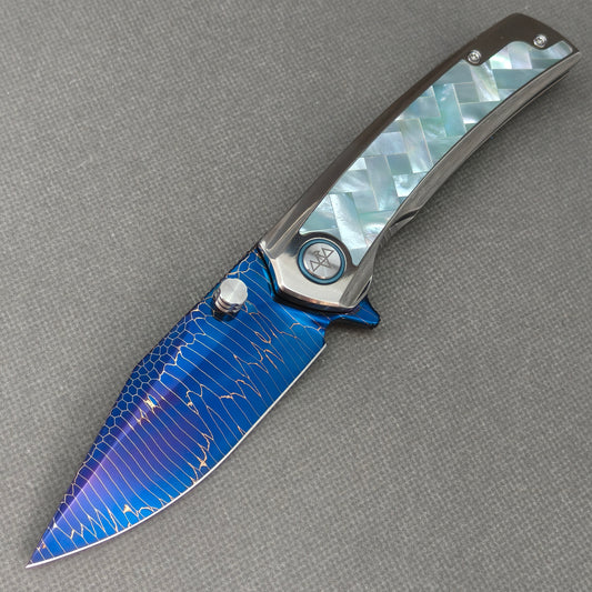 VORIXN Ocean Mirage KB100 folding knife open position