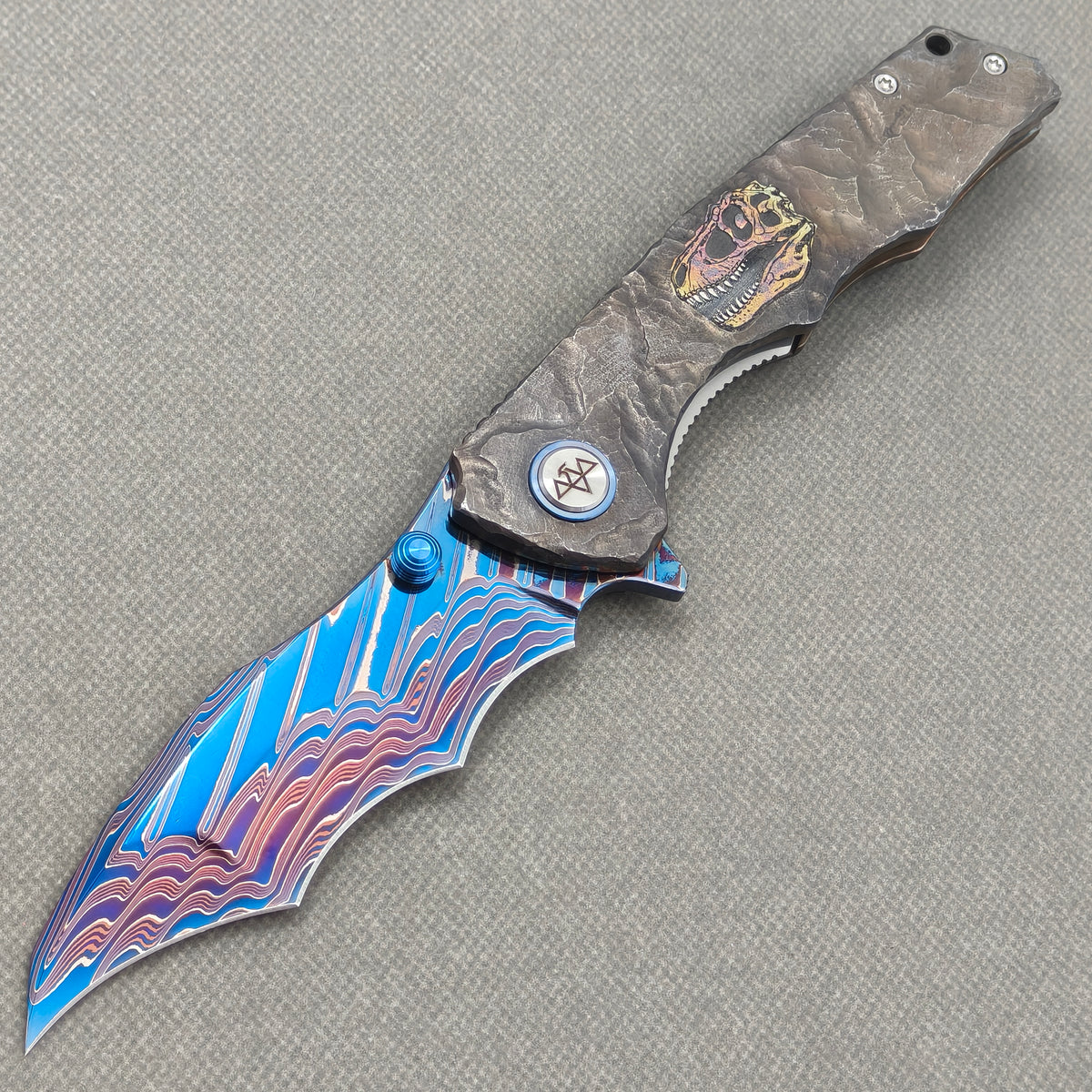 VORIXN Rexveil KB154 Folding Knife – open non-clip side view showing titanium handle and Damascus blade profile.