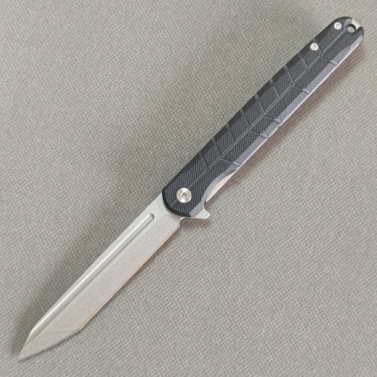VORIXN Flipper Knife 2Cr13 & Carbon Fiber Handle (4.7" D2 Blade) KM001