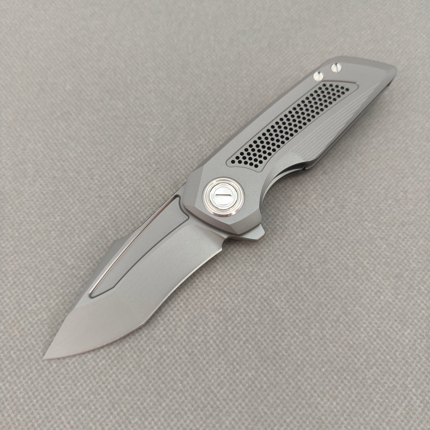 VORIXN "Aerial" Flipper Knife PVD Coating Titanium Handle (2.8" CPM S35VN Blade) KB072
