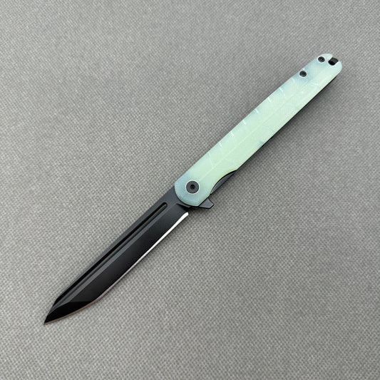 VORIXN Flipper Knife 2Cr13 & Carbon Fiber Handle (4.7" D2 Blade) KM004