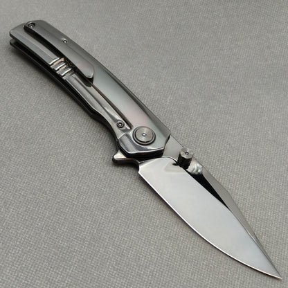 VORIXN „Obsidian Current“ Flipper- & Daumenpin-Messer, handgeflammter Zirkoniumgriff (9,7 cm M390 Klinge) KB087