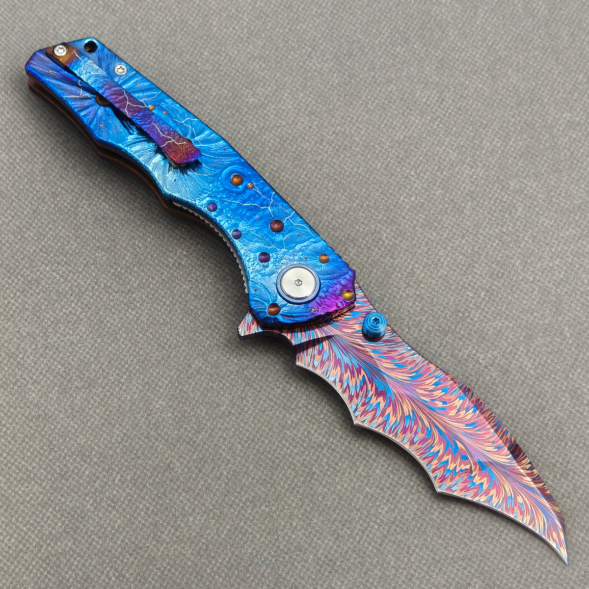 VORIXN "Skyvein" (3.8" Damascus Blade)  Titanium Handle Flipper & Thumb Stud Folding Knife - KB148