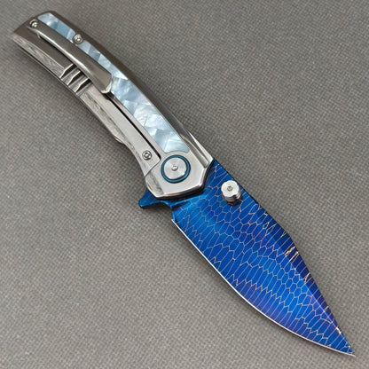VORIXN Ocean Mirage KB100 Dragon Pattern Damascus blade and mother-of-pearl handle detail
