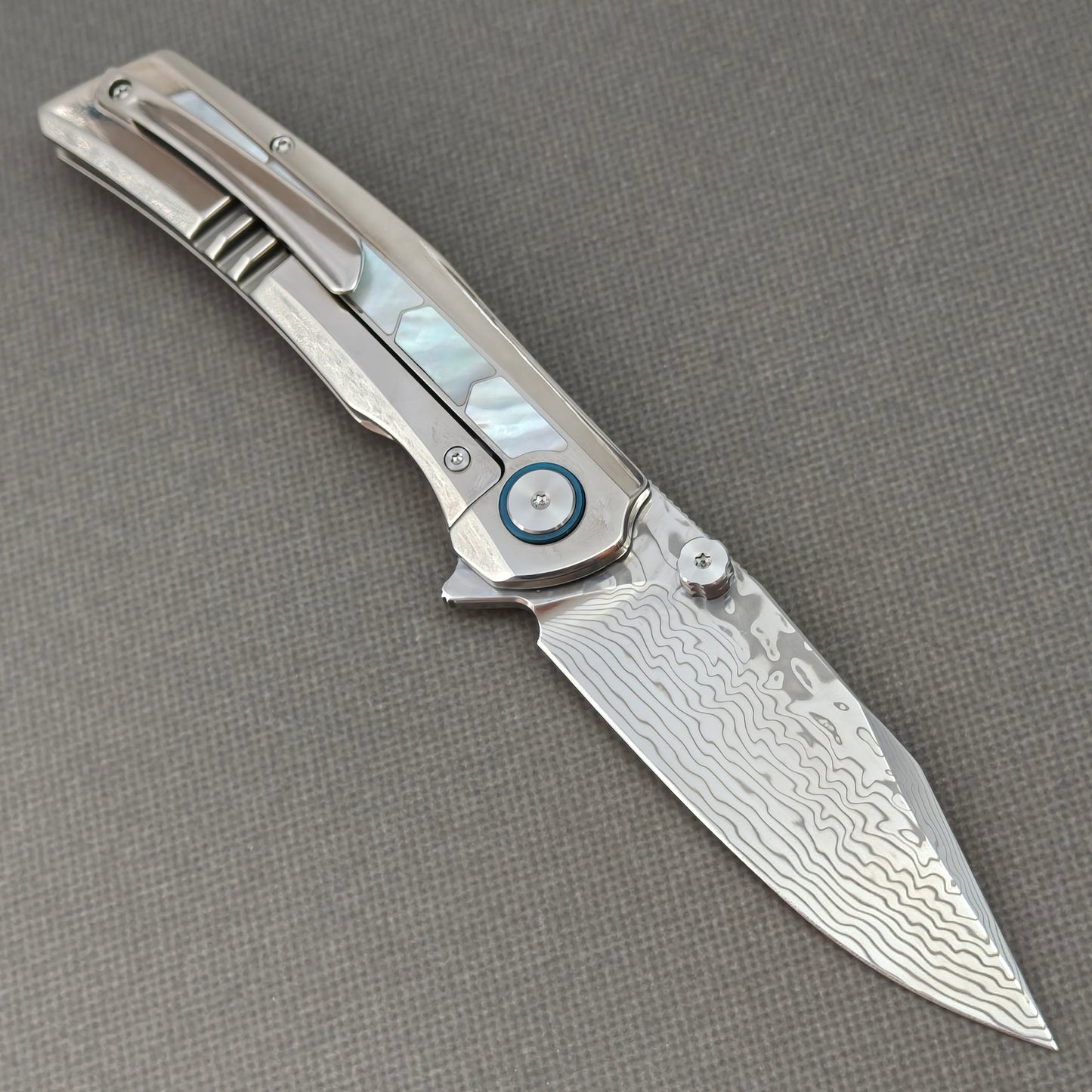 VORIXN "Ocean Mirage" Flipper & Thumb Stud Knife White Mother-of-Pearl Inlay Titanium Handle (3.7" Damascus Blade) KB109
