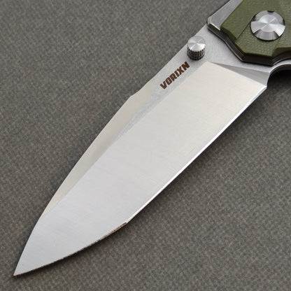 VORIXN KA007 Folding Knife – blade detail showing 9Cr13 steel and edge
