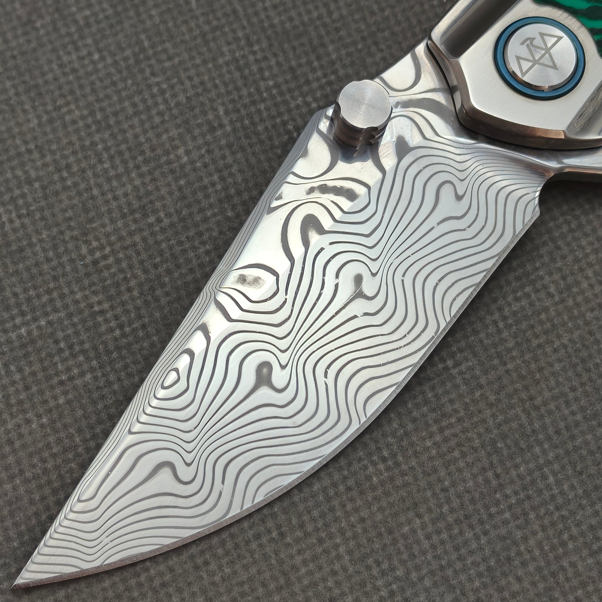 VORIXN Forest Mirage KB056 full knife side view
