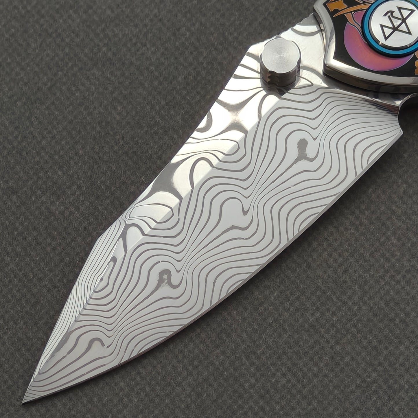 VORIXN "Mythos" (3.5" Damascus Blade) Engraved Titanium Handle Flipper & Thumb Stud Folding Knife - KB124