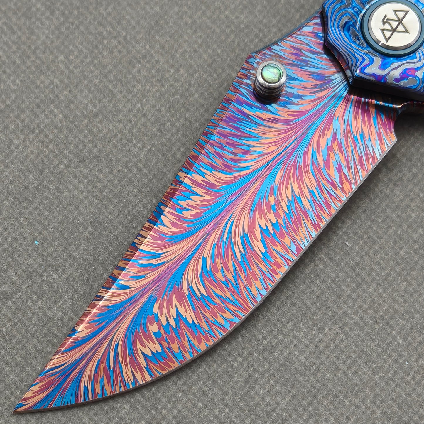 VORIXN "Strata" (3.7" Damascus Blade) ZircuTi Handle Flipper & Thumb Stud Folding Knife - KB134