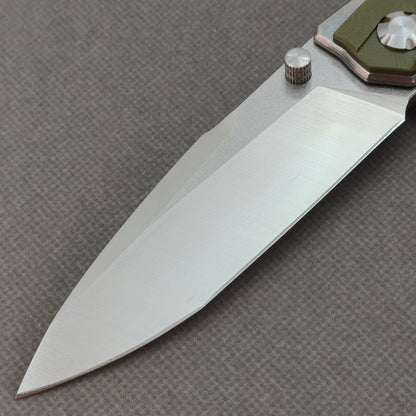 VORIXN KA007 non-clip side blade detail showing the 9Cr13 blade.