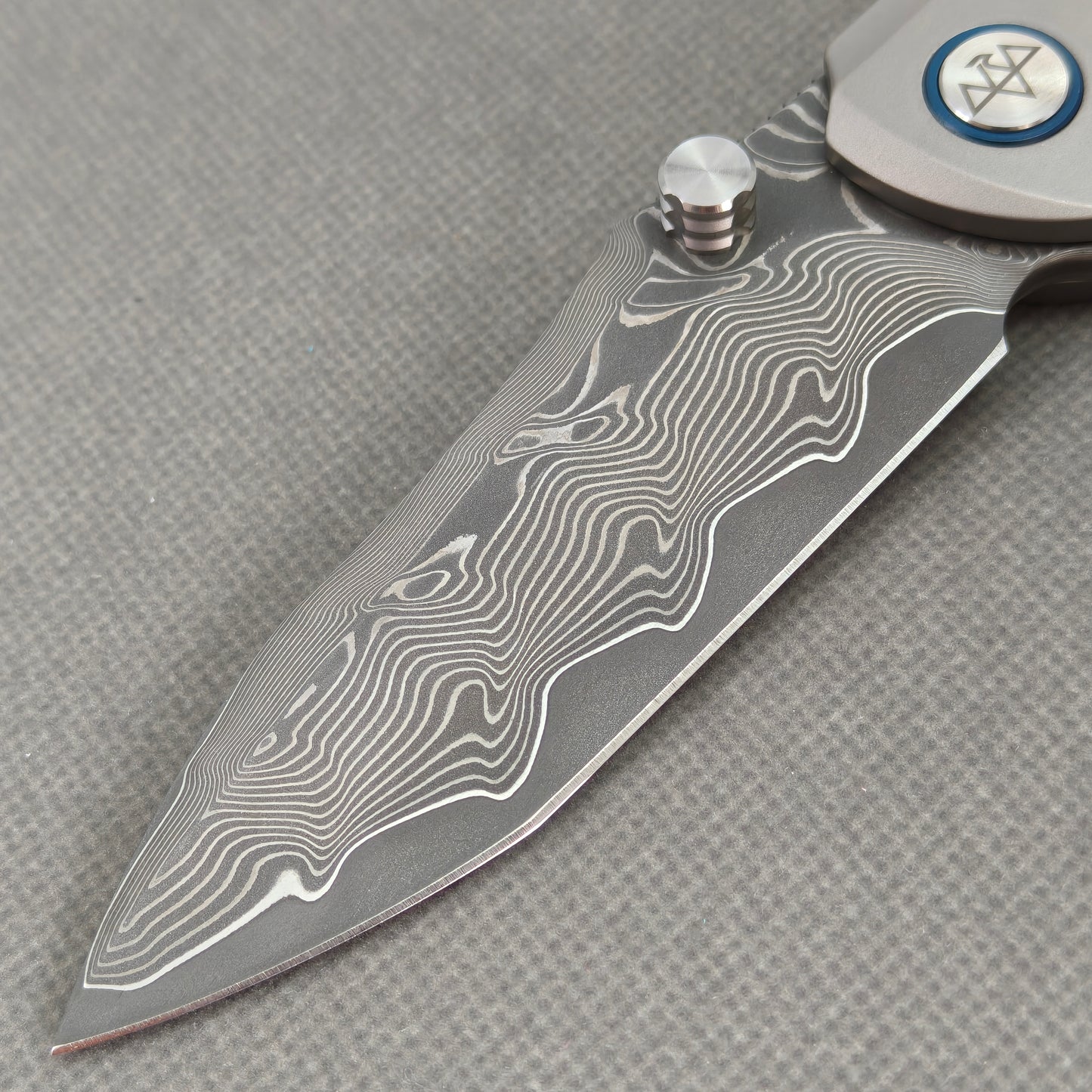 Vorixn "Topo" Flipper & Thumb Stud Knife Titanium Handle (3.7" Damascus Blade) KB102