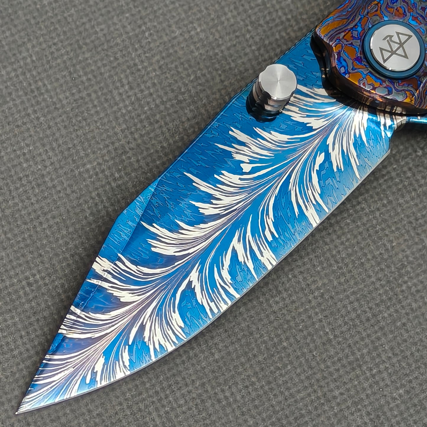 Vorixn "Aurora Bright" Flipper & Thumb Stud Knife Hand-Flamed Zirconium Handle (3.8" Feather Damascus Blade) KB110