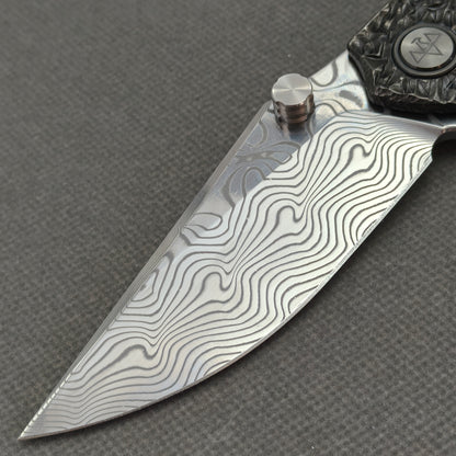 VORIXN "Blackscale" Flipper & Daumenpin-Messer, handgeschnitzter & DLC-beschichteter Titan-Griff (9,1 cm Damastklinge) KB088