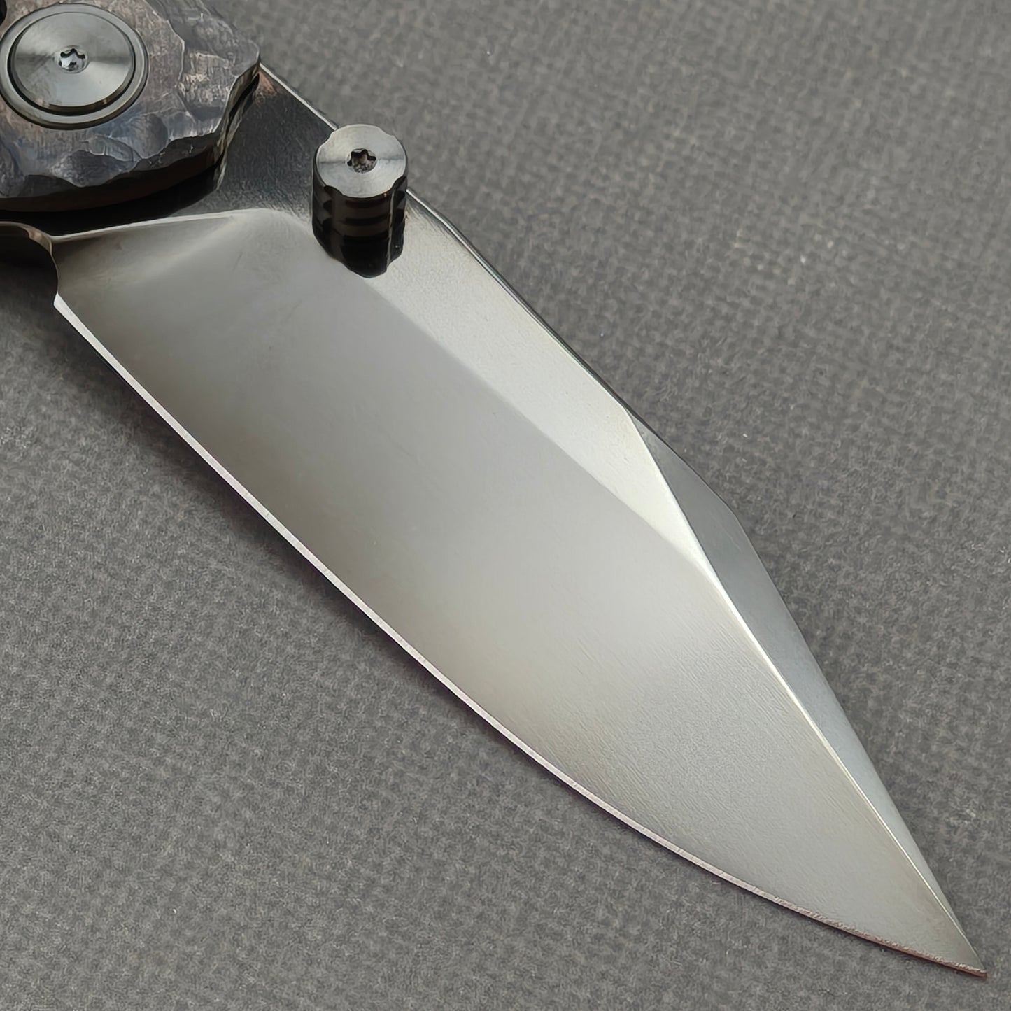 VORIXN "Rex" (3.8" M390 Blade) Hand-Engraved Titanium Handle Flipper & Thumb Stud Folding Knife - KB119
