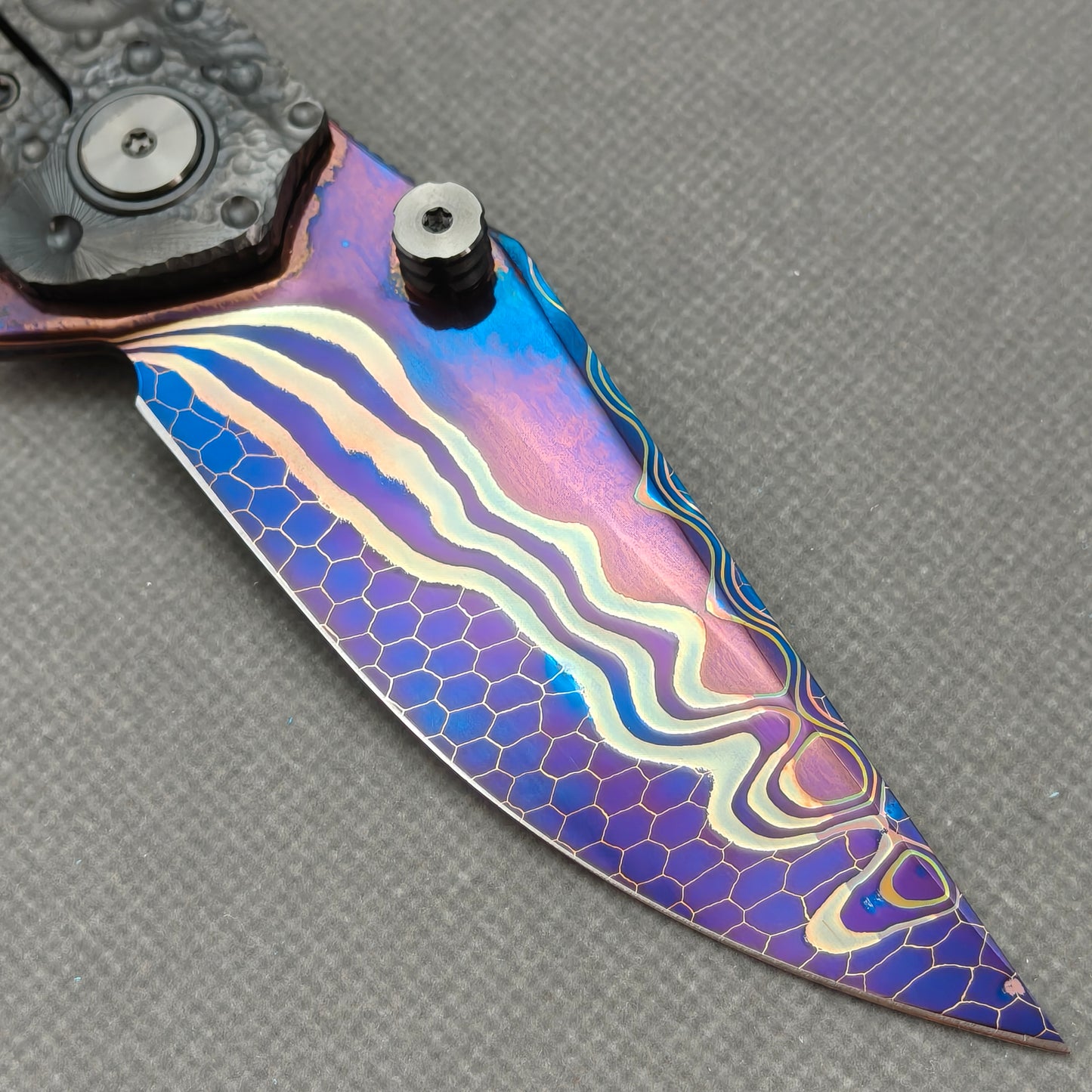 Vorixn "Impact Origin" Flipper & Thumb Stud Knife DLC-Coated Titanium-Engraved Anodized Handle (3.6" Damascus steel Blade) KB094