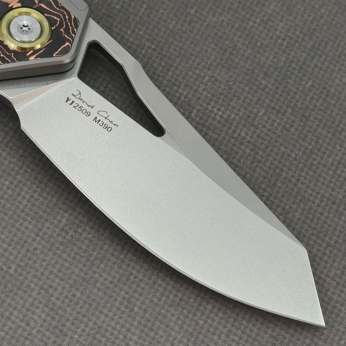 Vorixn Flipper & Thumb Hole Knife Titanium Copper Foil Carbon Fiber Handle (3.5" M390 Blade) KB080