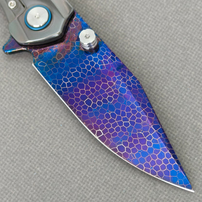 VORIXN Dragonflare KB083 Damascus blade close-up