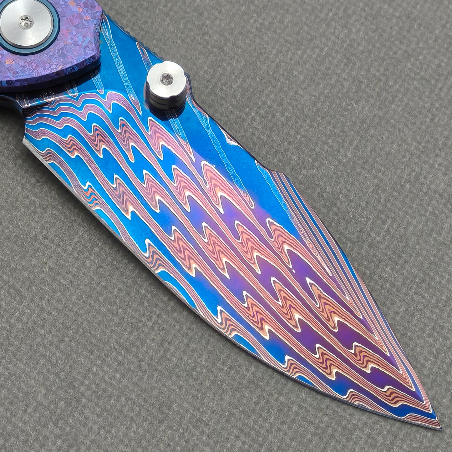 VORIXN "Rimeforge" (3.8" Damascus Blade)  Crystallized Titanium Handle Flipper & Thumb Stud Folding Knife - KB125