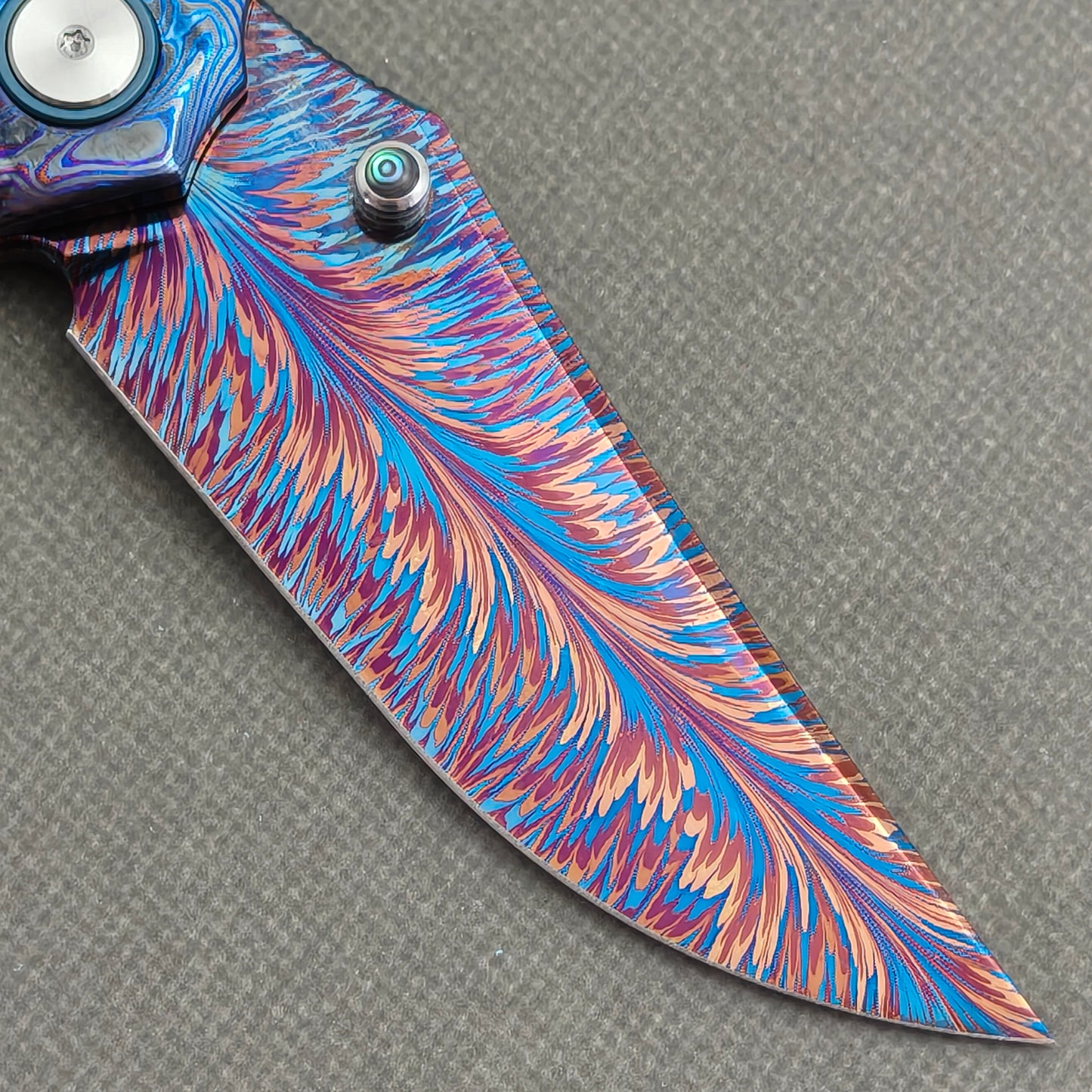 VORIXN "Strata" (3.7" Damascus Blade) ZircuTi Handle Flipper & Thumb Stud Folding Knife - KB134