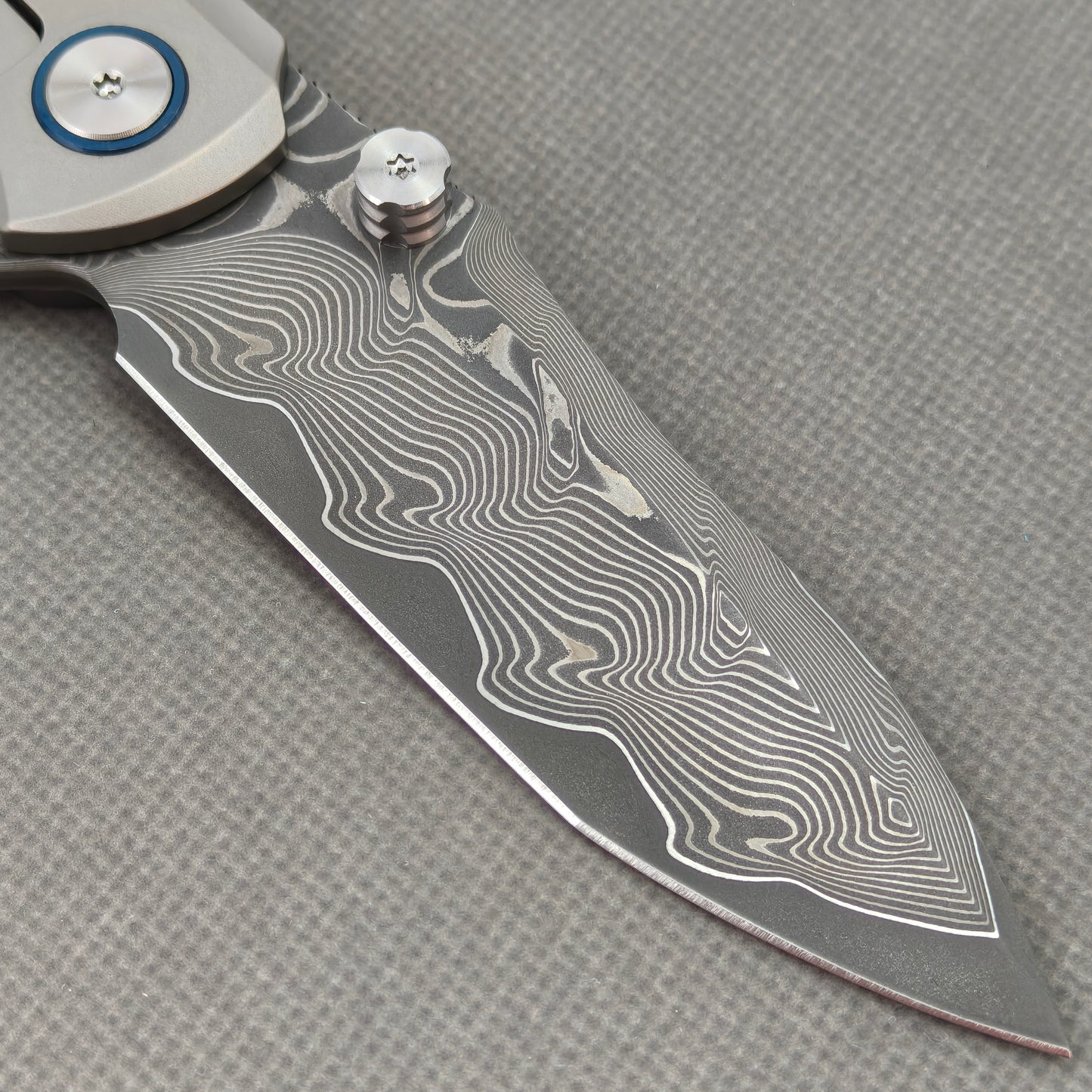 Vorixn "Topo" Flipper & Thumb Stud Knife Titanium Handle (3.7" Damascus Blade) KB102