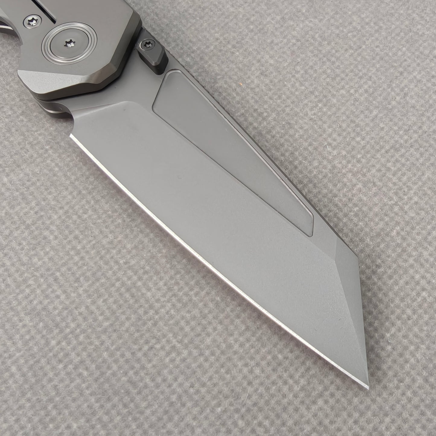 VORIXN "Aerial" Thumb Stud Knife PVD Coating Titanium Handle (3.2" M390 Blade) KB071