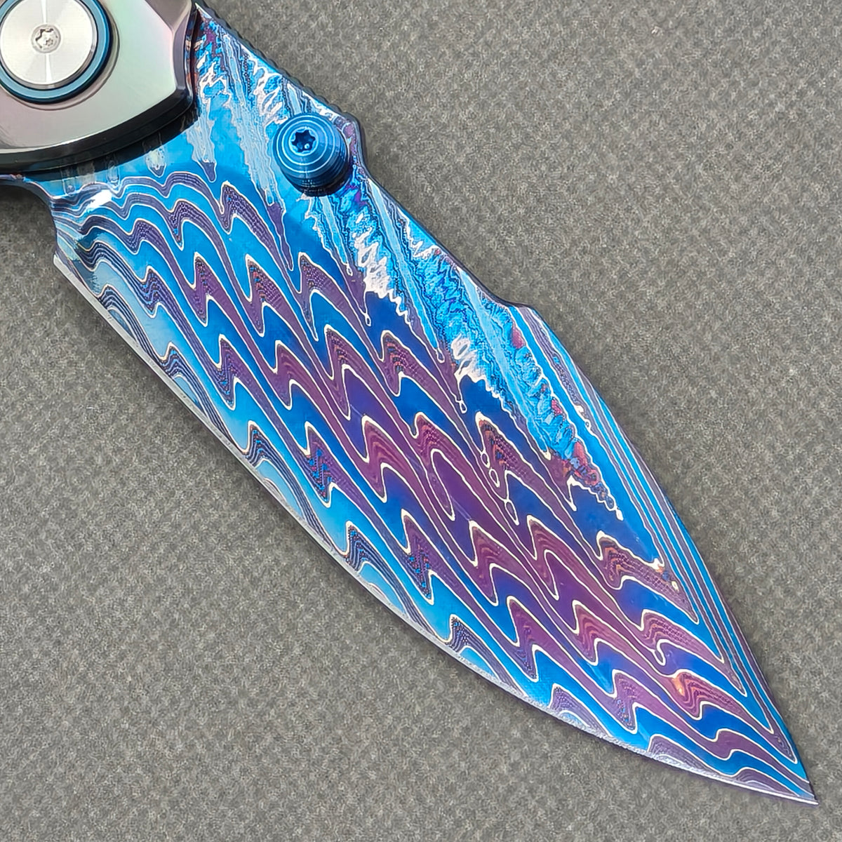 VORIXN "Chromatide" (3.7" Damascus Blade)  Zirconium Handle Flipper & Thumb Stud Folding Knife - KB140