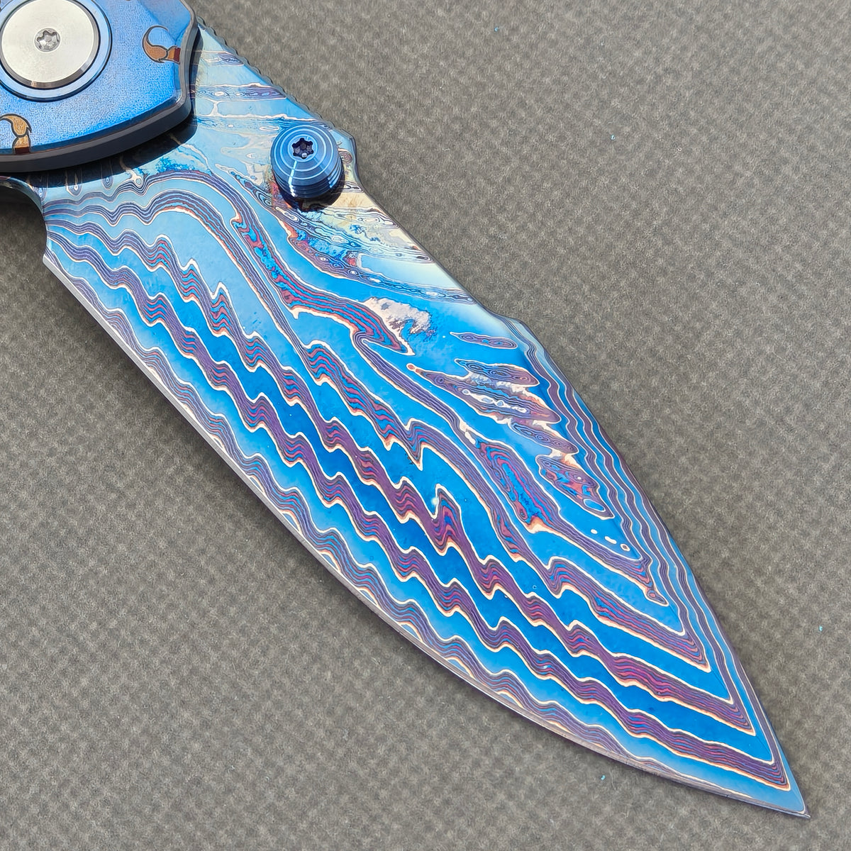 VORIXN "Echoshroud" (3.8" Damascus Blade)  Titanium Handle Flipper & Thumb Stud Folding Knife - KB156