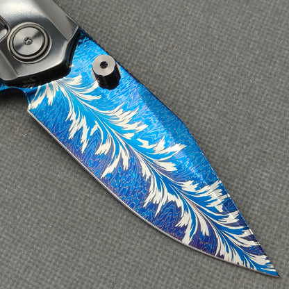 VORIXN Azure Feather folding knife closed, full handle design with pocket clip side – KB097