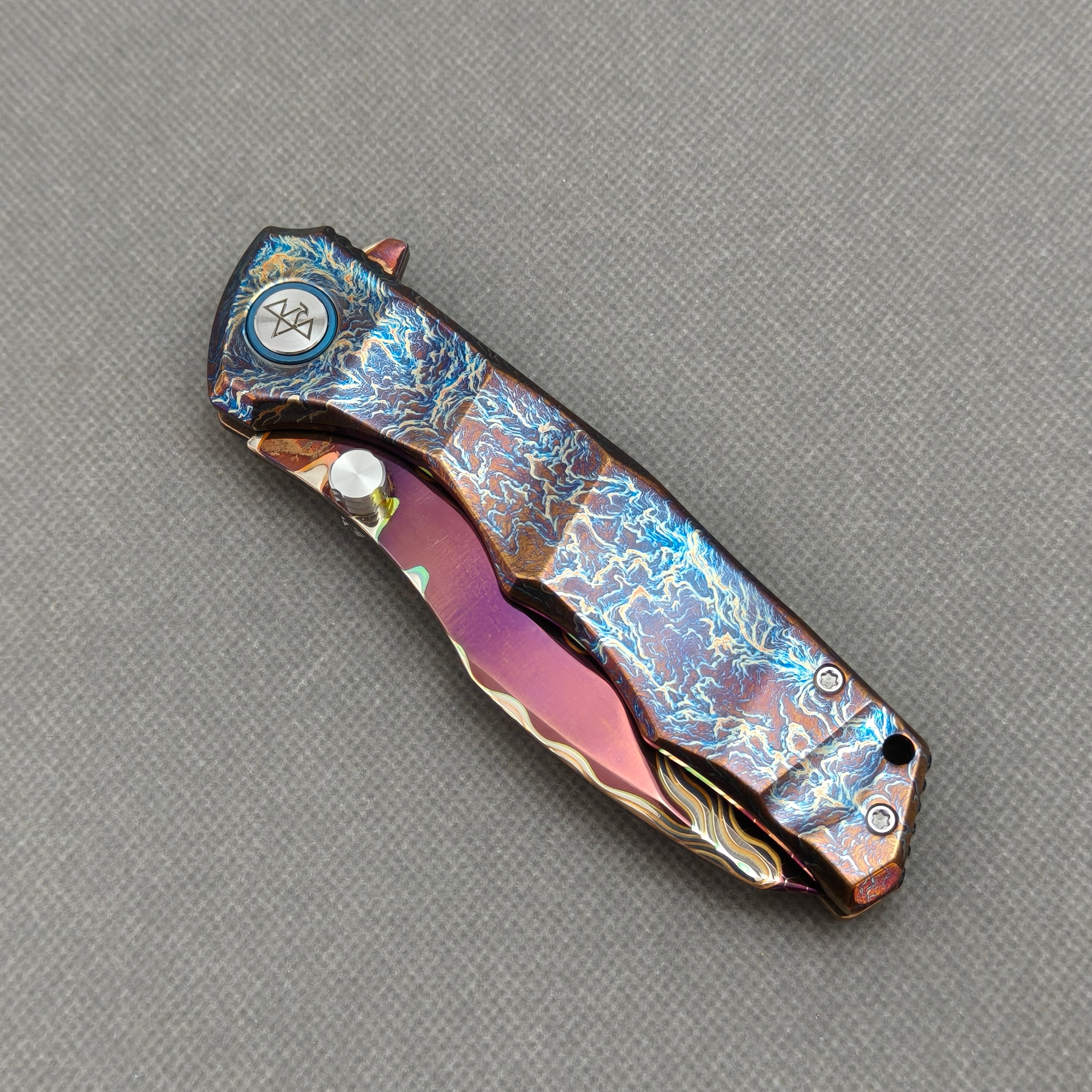 VORIXN KB057 Drakescale Knife: Unique Hand-Flamed Titanium