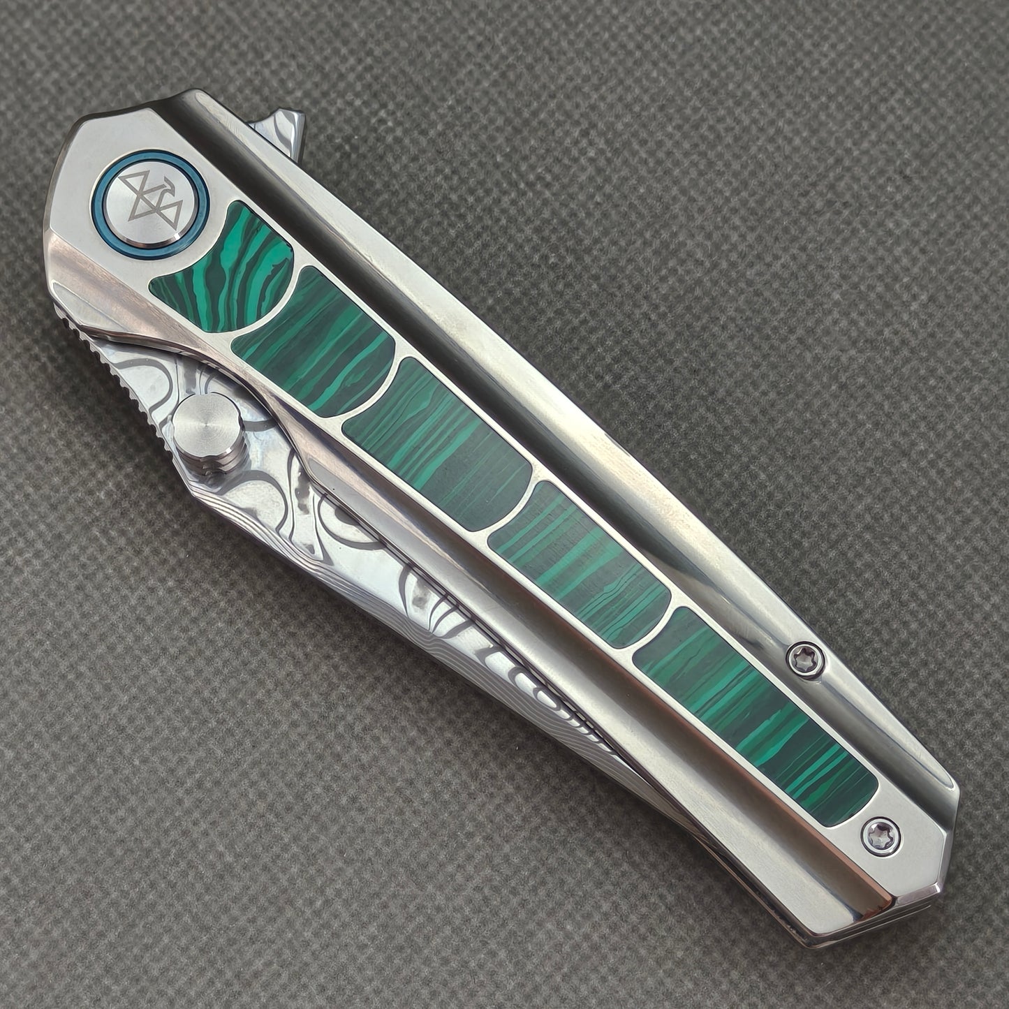 VORIXN Forest Mirage KB056 titanium handle with malachite inlay
