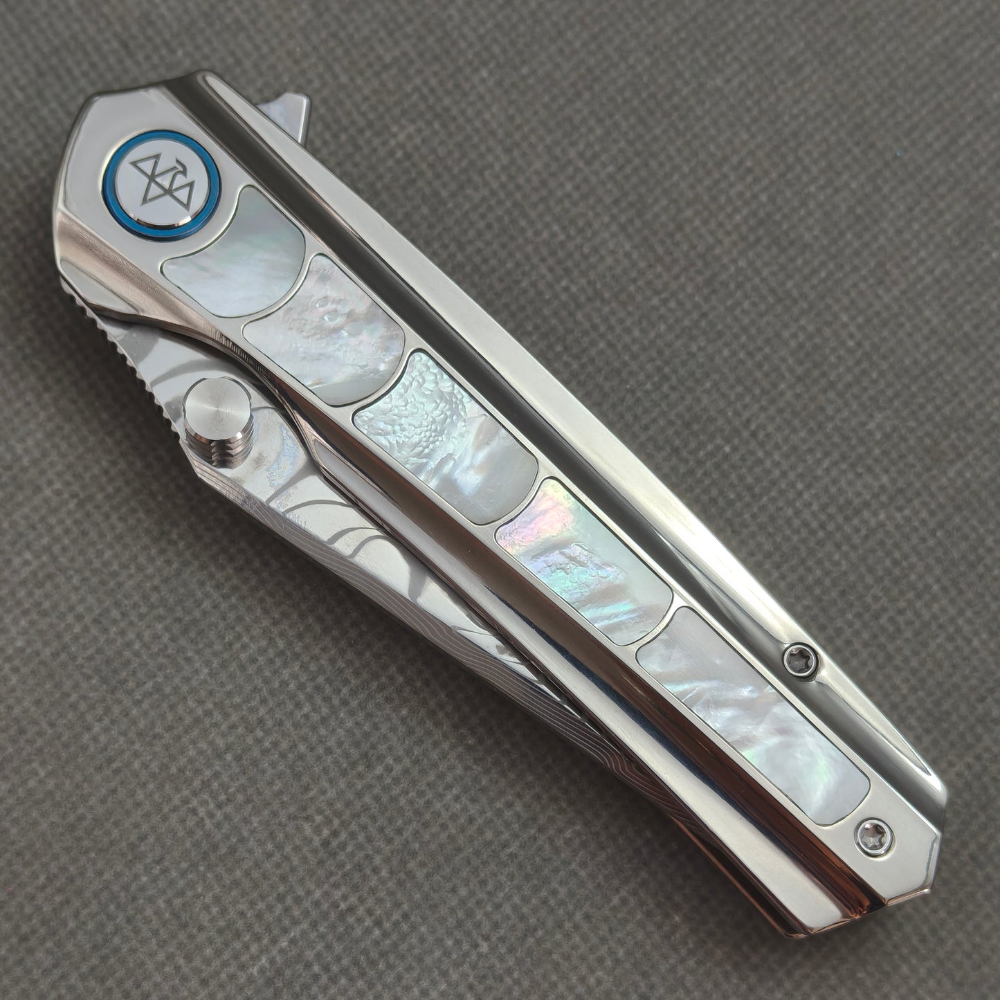 VORIXN Ocean Mirage KB050 clip side view