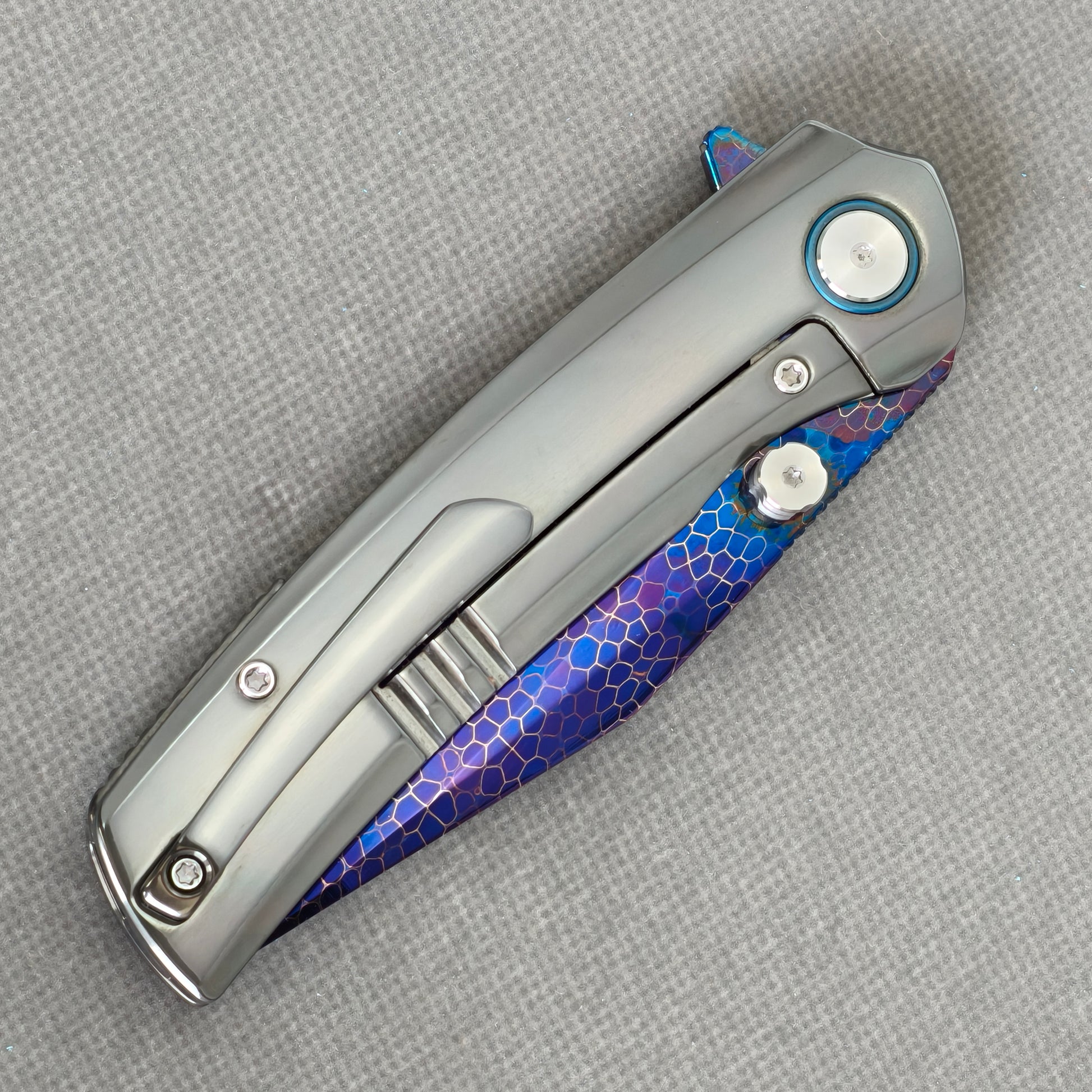 VORIXN Dragonflare KB083 clip side view