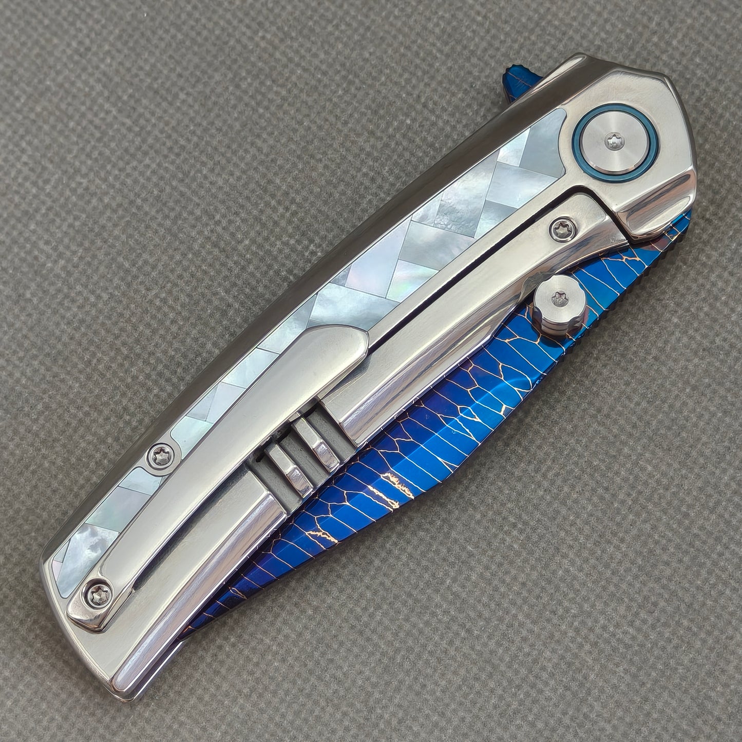 VORIXN Ocean Mirage KB100 titanium handle with pearl inlay