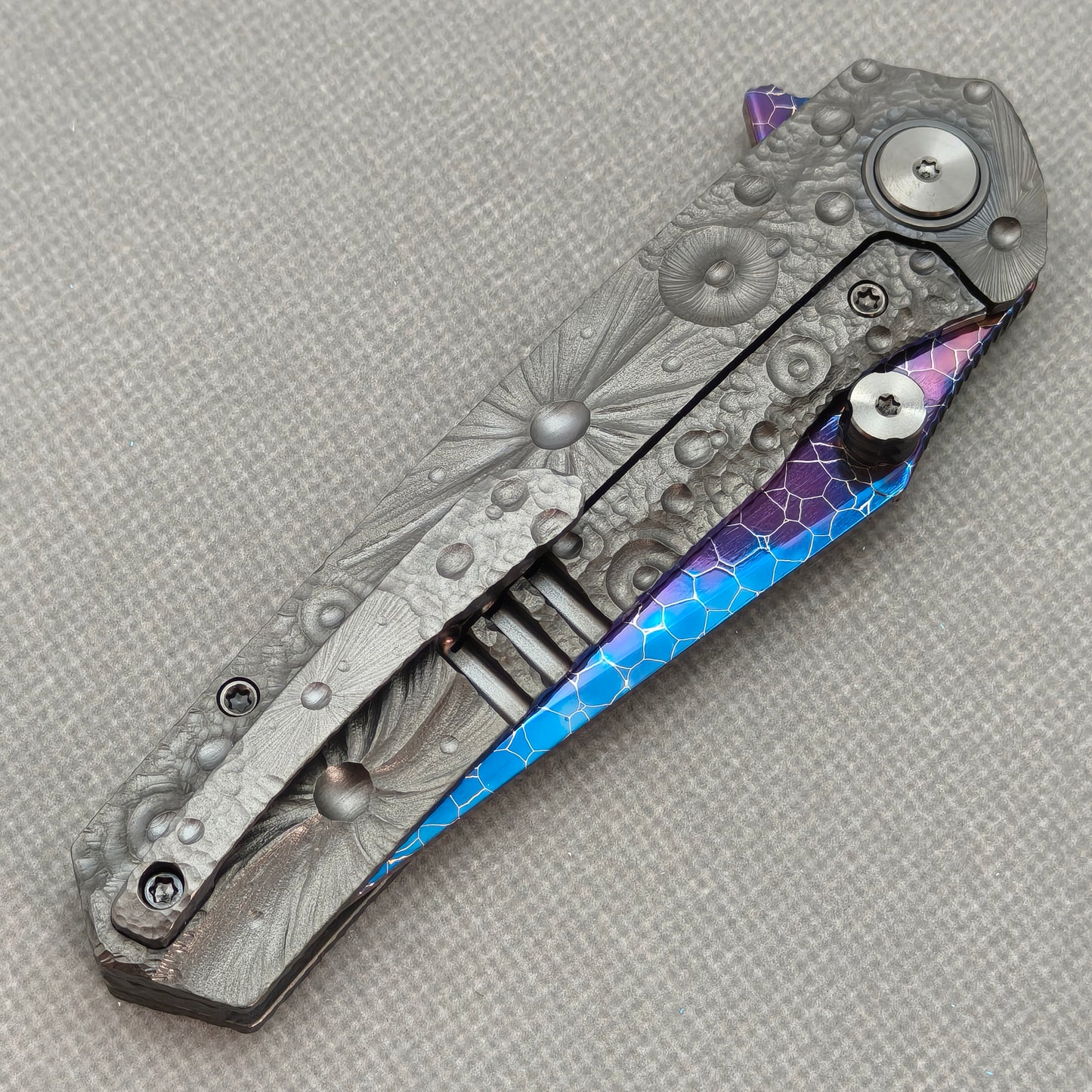Vorixn "Impact Origin" Flipper & Thumb Stud Knife DLC-Coated Titanium-Engraved Anodized Handle (3.6" Damascus steel Blade) KB095