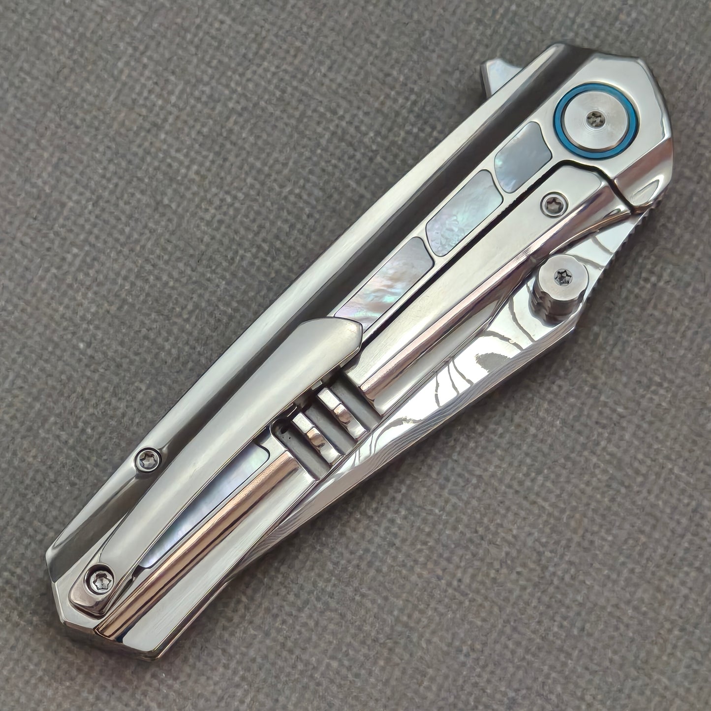 VORIXN Ocean Mirage KB050 full knife side view