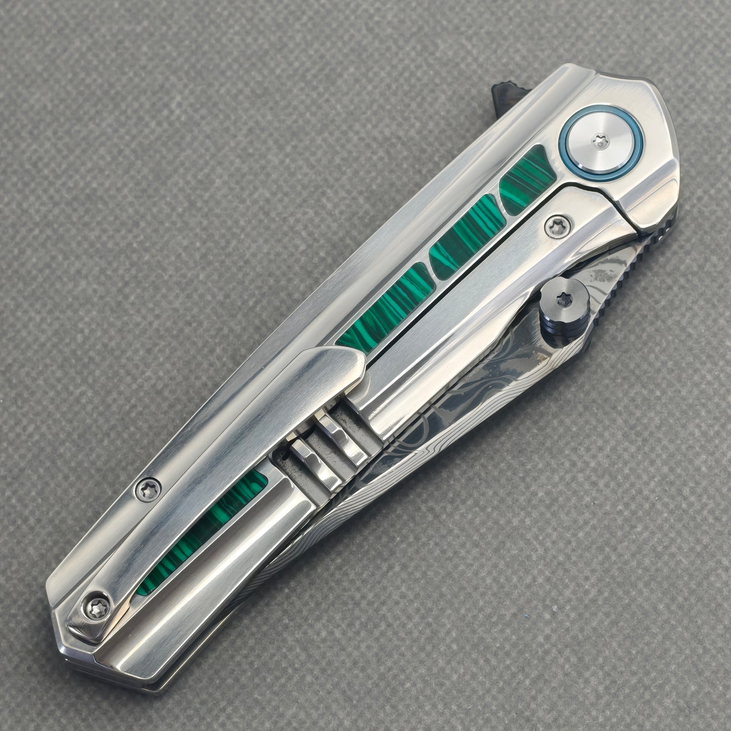 VORIXN Forest Mirage KB131 Folding Knife – closed clip side view with pocket clip and titanium handle back