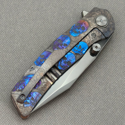 VORIXN "Skull Nocturne" (3.8" M390 Blade) Hand-Engraved & Anodized Titanium Handle Flipper & Thumb Stud Folding Knife - KB120