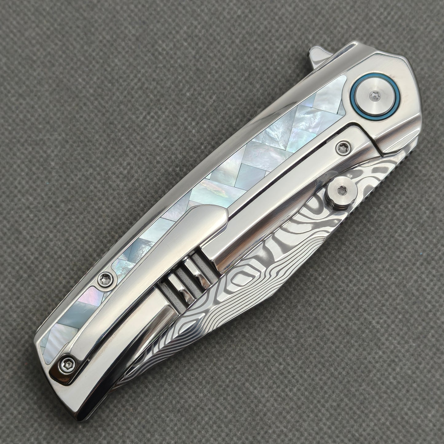 VORIXN "Ocean Mirage" Flipper & Thumb Stud Knife White Mother-of-pearl Inlaid Titanium Handle (3.8" Damascus Blade) KB084