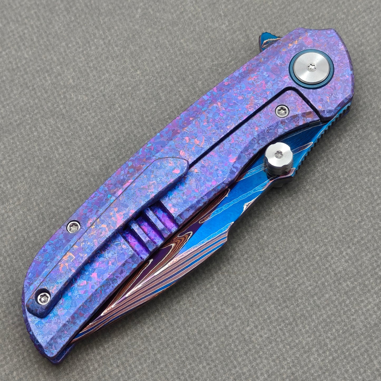 VORIXN "Rimeforge" (3.8" Damascus Blade)  Crystallized Titanium Handle Flipper & Thumb Stud Folding Knife - KB125