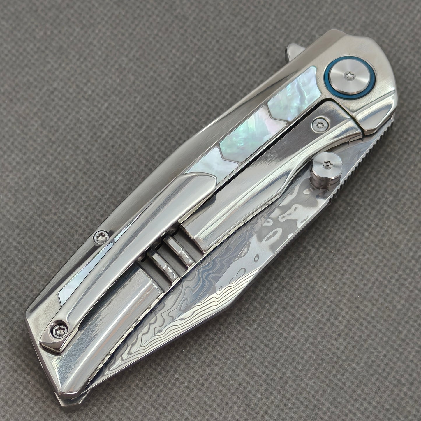VORIXN "Ocean Mirage" Flipper & Thumb Stud Knife White Mother-of-Pearl Inlay Titanium Handle (3.7" Damascus Blade) KB109
