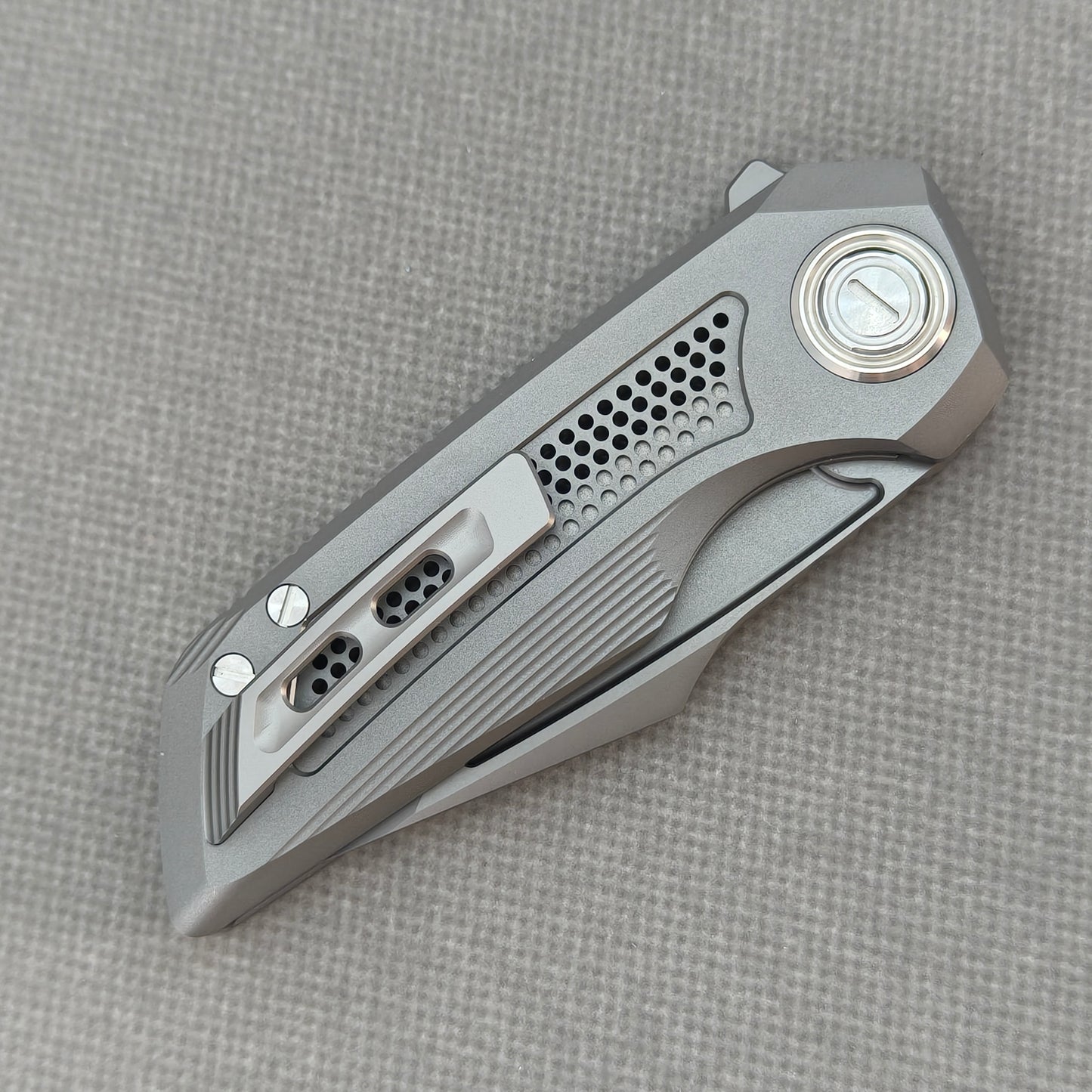 VORIXN "Aerial" Flipper Knife PVD Coating Titanium Handle (2.8" CPM S35VN Blade) KB072