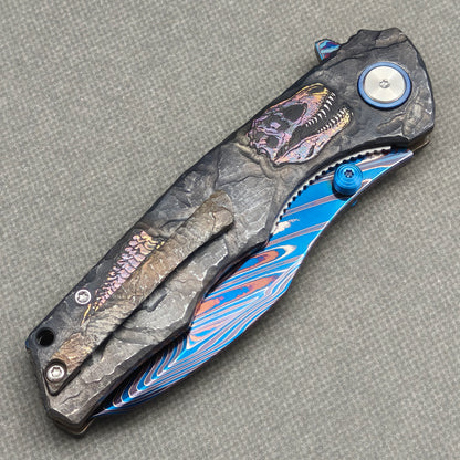 VORIXN Rexveil KB154 Folding Knife – closed clip side view showing pocket clip and titanium handle back.