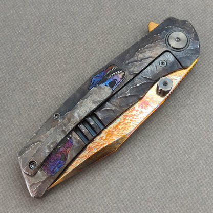 Auction | VORIXN "Skull Ember" (3.8" M390 Blade) Hand-Engraved & Anodized Titanium Handle Flipper & Thumb Stud Folding Knife - KB122