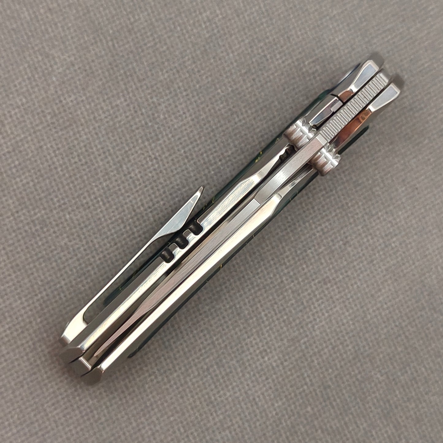 Vorixn "VERDANT" Flipper- & Daumenpin-Messer Titan & Labor-Türkis-Griff (9,14 cm 10Cr15CoMoV Klinge) KB042