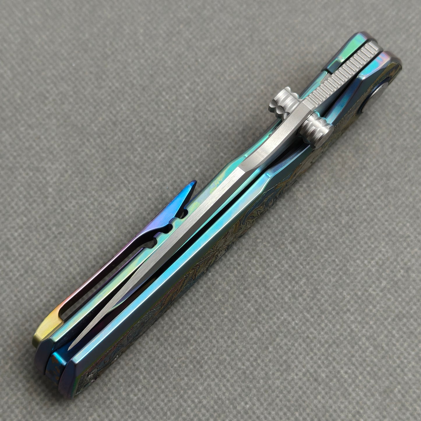 Vorixn "Halo" Flipper & Thumb Stud Knife Titanium-Engraved Anodized Coloring Handle (3.7"10Cr15CoMo Blade) KB078