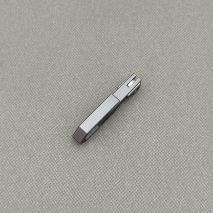 VORIXN NA005 Super Tiny Folding Knife – scale detail showing Aluminum Alloy texture and finish