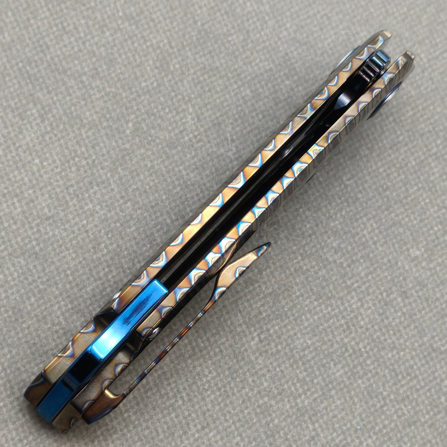 VORIXN "Chromaforge" (3.7" Damascus Blade) Hand-Flamed Titanium Handle Flipper & Thumb Stud Folding Knife - KB135