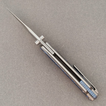 VORIXN KB005 open spine-side structure showing blade alignment and titanium handle thickness.