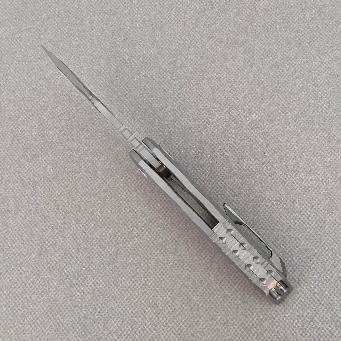 VORIXN "Aerial" Flipper Knife PVD Coating Titanium Handle (2.8" CPM S35VN Blade) KB072